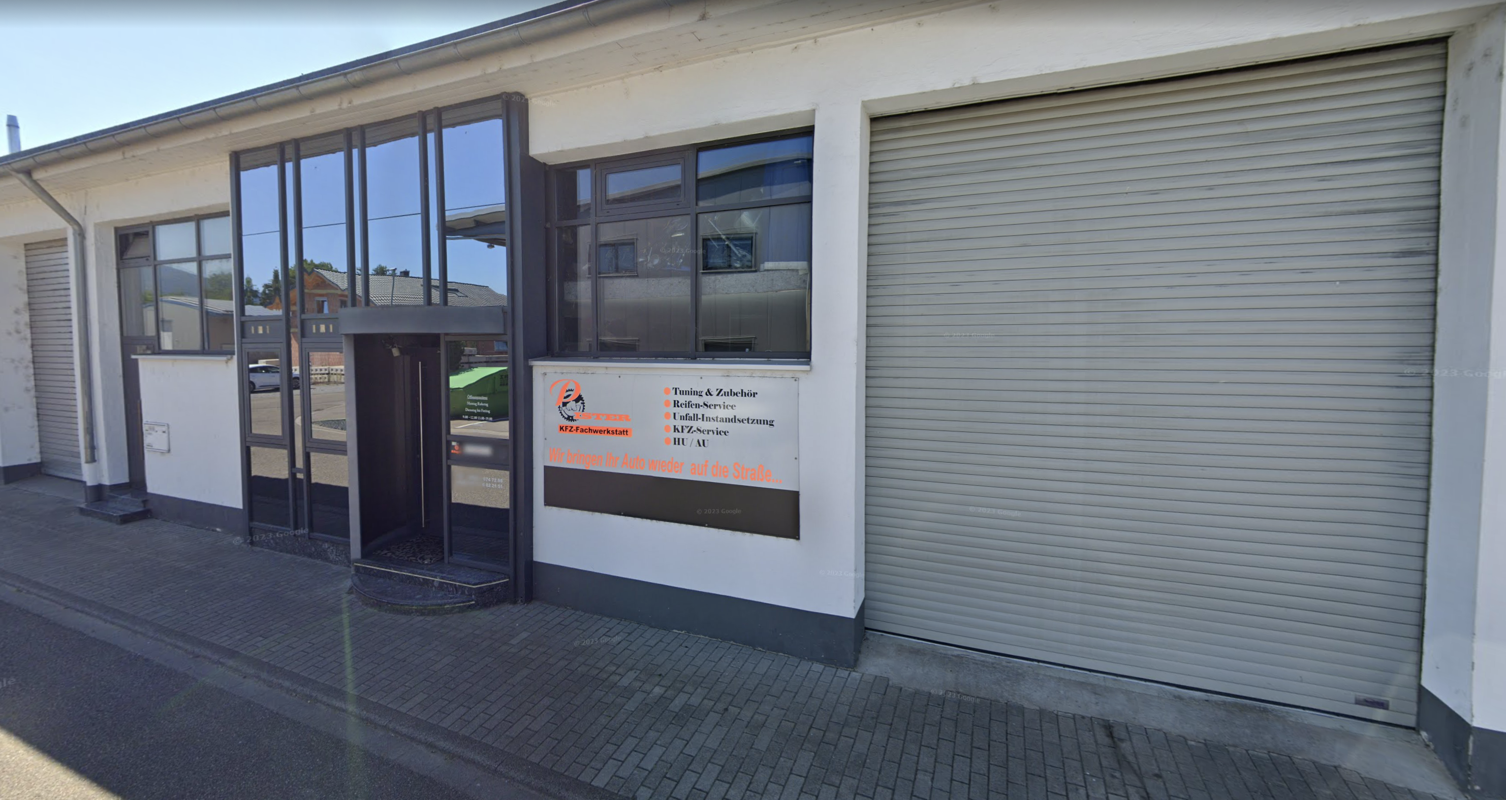 Schild der Pister KFZ-Fachwerkstatt mit Leistungen